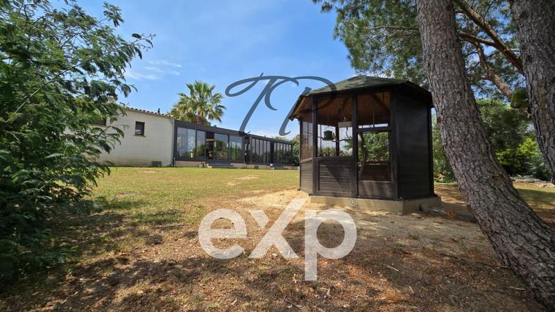 Maison - 230 m² - 7 pièces