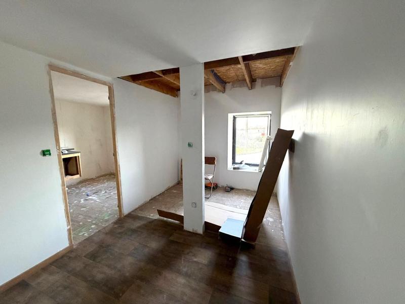 Maison - 200 m² - 6 pièces