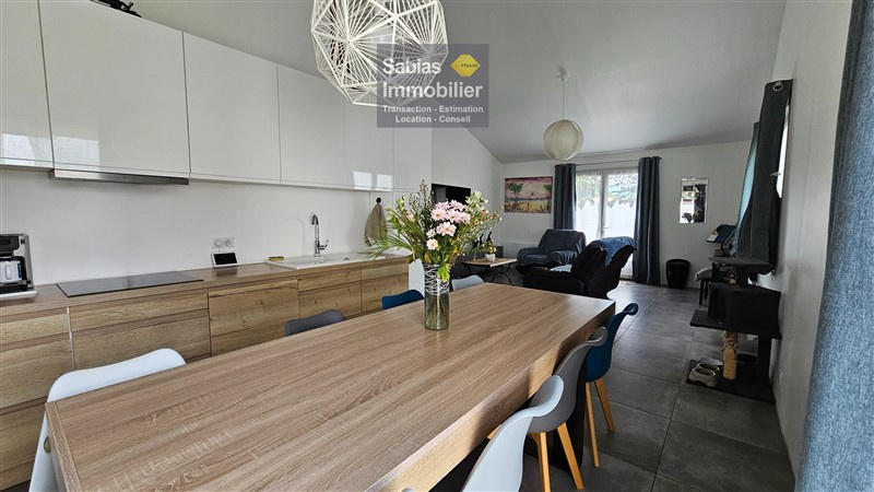 Maison - 100 m² - 5 pièces