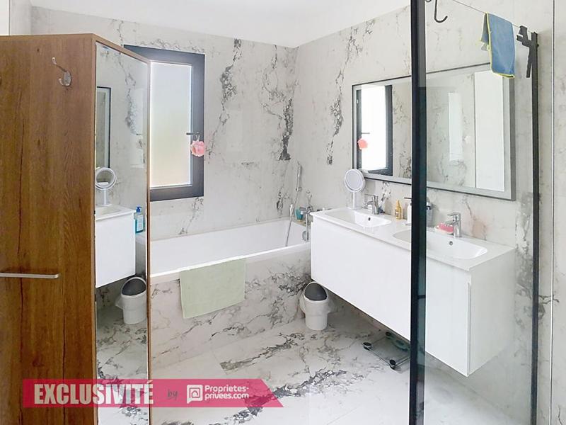 Maison - 151 m² - 6 pièces