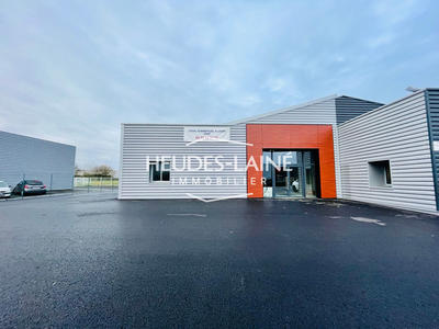 Local commercial - 458 m² - 1 pièce