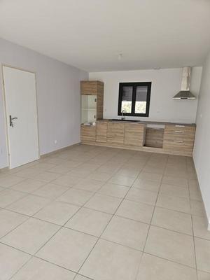 Villa - 90 m² - 4 pièces