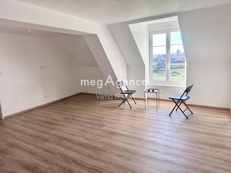 Maison - 143 m² - 5 pièces