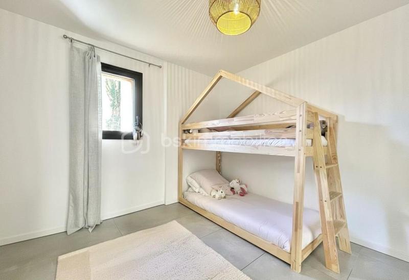 Appartement - 80 m² - 3 pièces