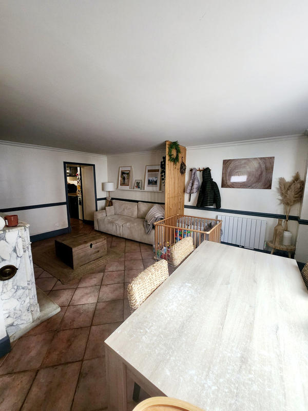 Maison - 90 m² - 5 pièces