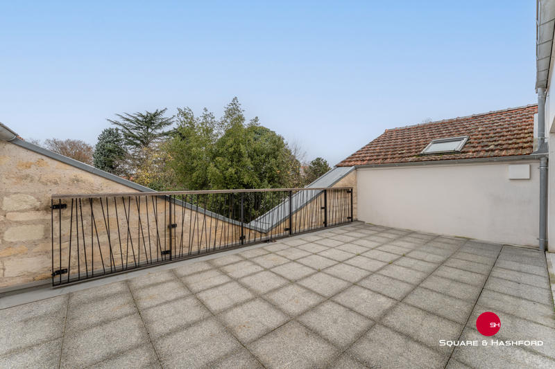 Appartement - 82 m² - 4 pièces