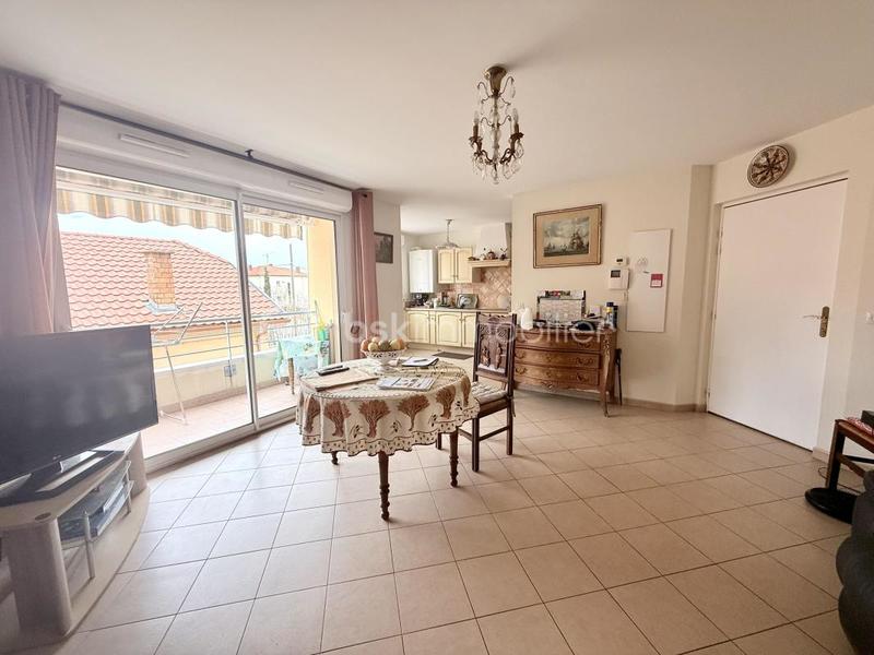 Appartement - 66 m² - 3 pièces