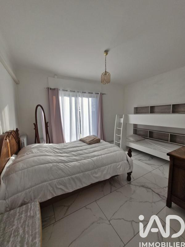 Maison - 230 m² - 6 pièces