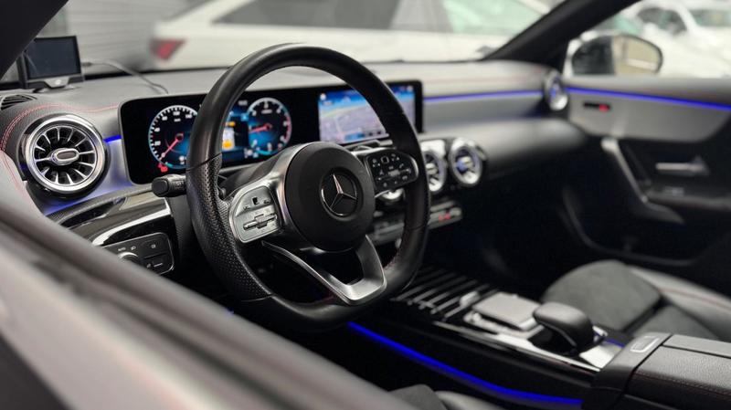 Mercedes Classe Cla Shooting Brake 200d 150 Amg Line 8g-Dct - Burmester / Pack Led Carplay