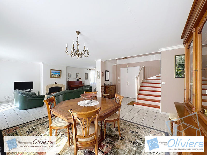 Maison - 164 m² - 7 pièces