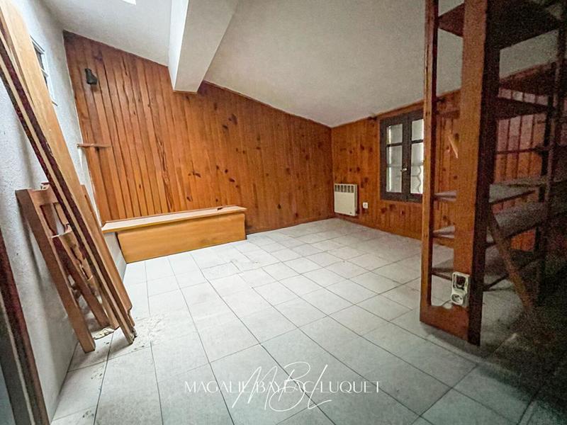 Immeuble - 103 m² - 6 pièces