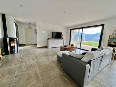 Villa - 168 m² - 5 pièces