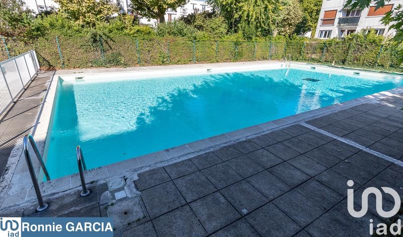 Appartement - 93 m² - 5 pièces