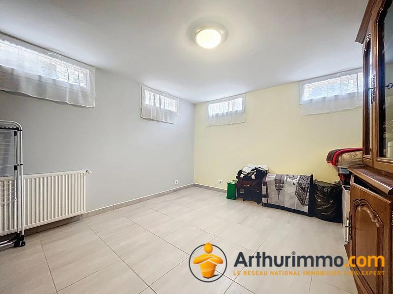 Maison - 225 m² - 10 pièces