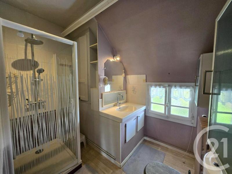 Maison - 98 m² - 5 pièces