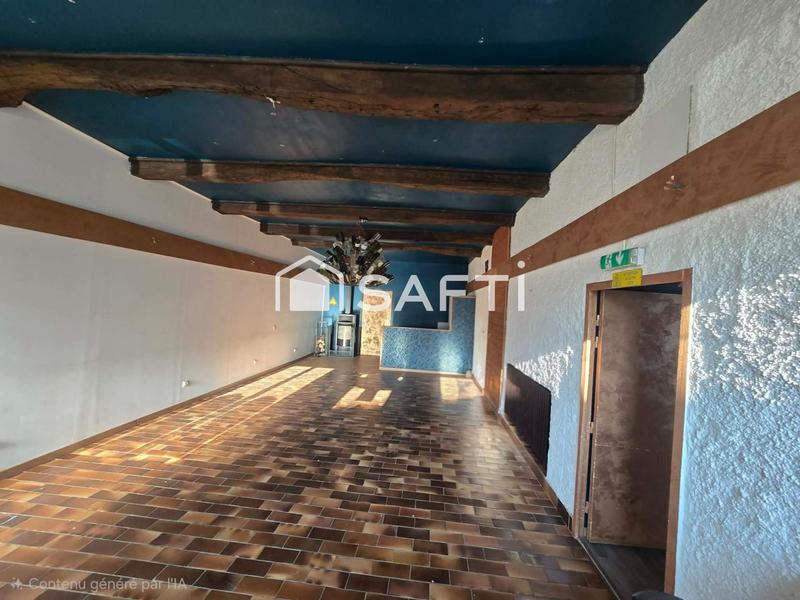 Maison - 435 m² - 8 pièces