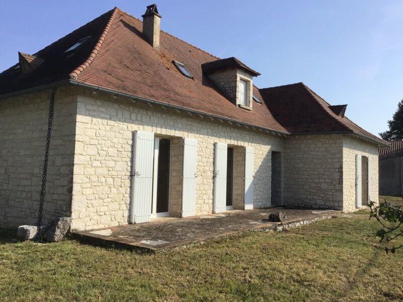 Maison - 155 m² - 8 pièces