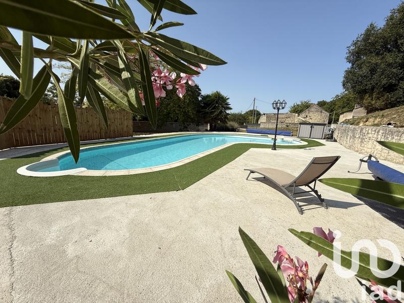 Maison - 215 m² - 8 pièces