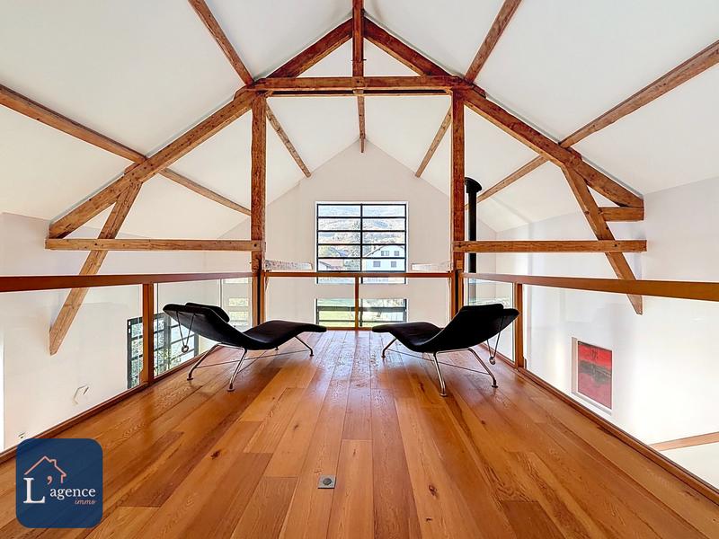 Maison contemporaine - 607 m² - 9 pièces