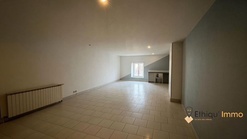 Maison - 500 m² - 6 pièces