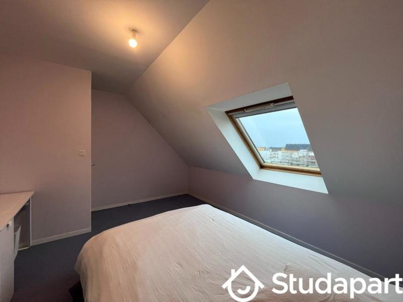 Chambre - 11 m² - 1 pièce