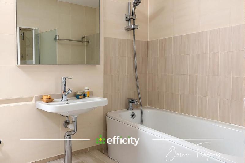 Appartement - 64 m² - 3 pièces