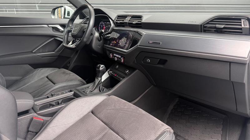 Audi Q3 35 Tfsi 150 s-Line Int/Ext s-Tronic - Excellent Etat