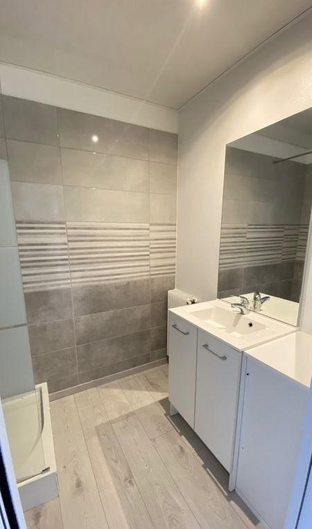 Appartement - 65 m² - 3 pièces