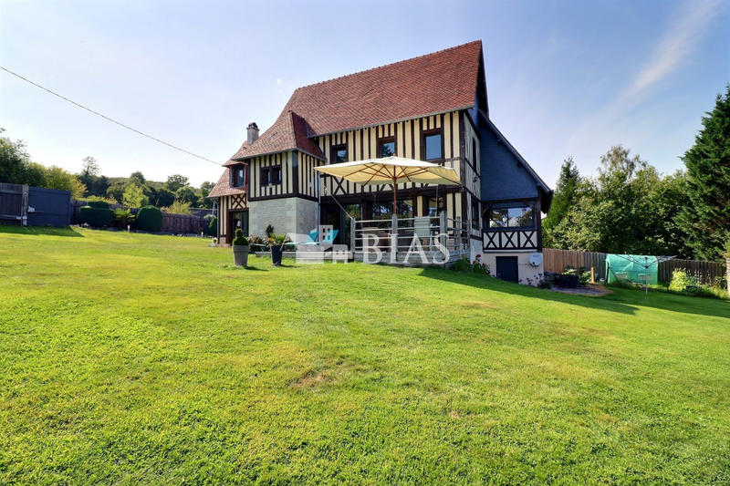 Maison - 175 m² - 7 pièces