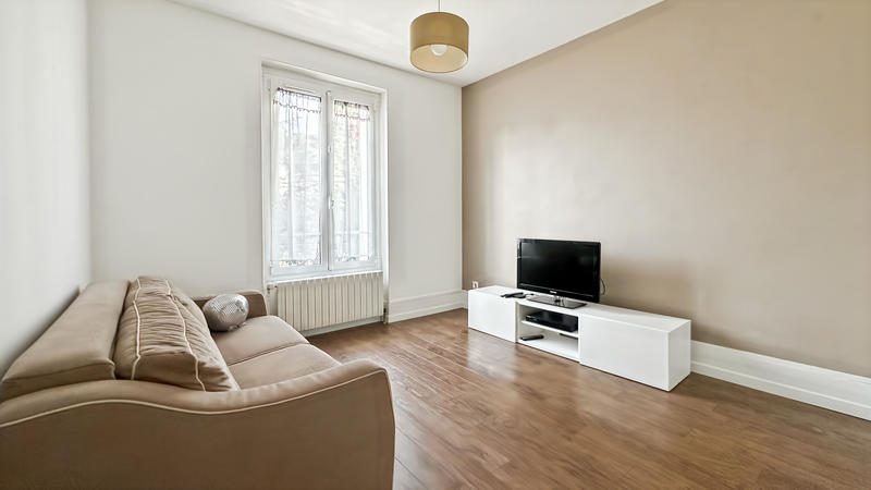 Maison - 212 m² - 10 pièces