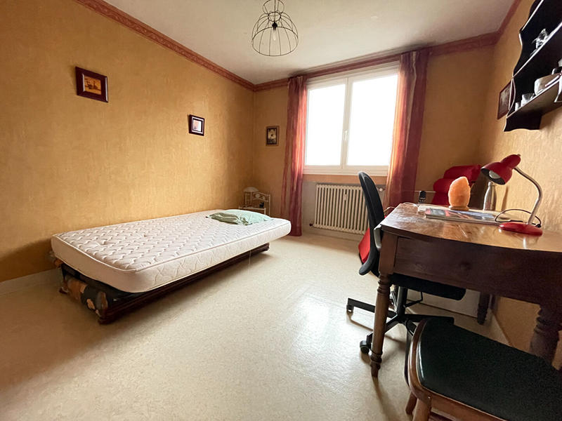 Appartement - 81 m² - 4 pièces