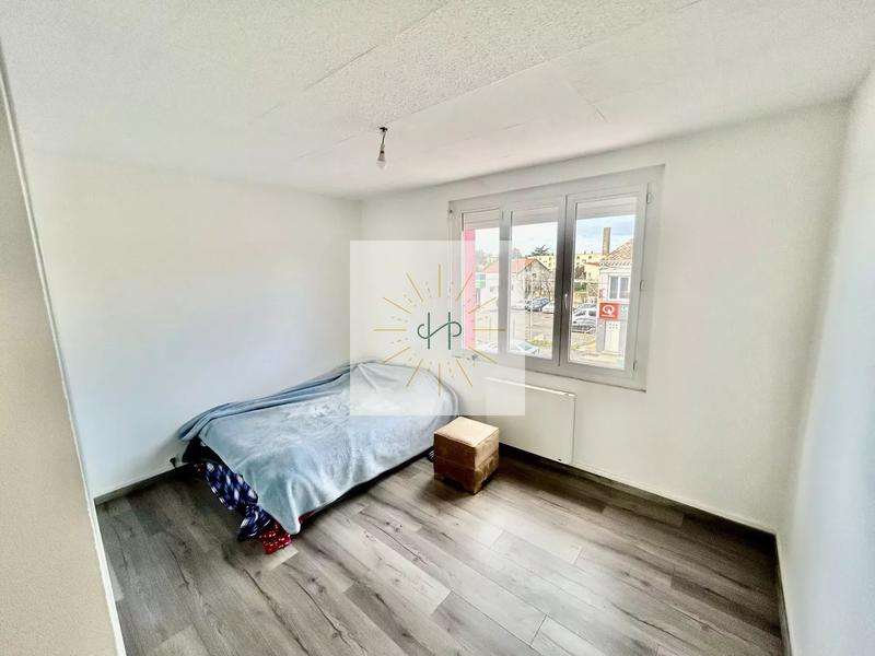 Appartement - 75 m² - 5 pièces