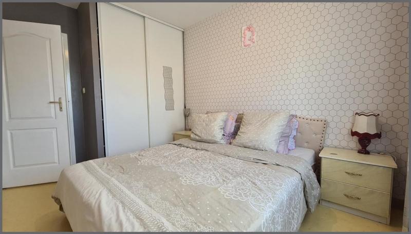 Maison - 84 m² - 7 pièces