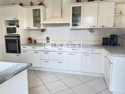 Maison - 142 m² - 6 pièces