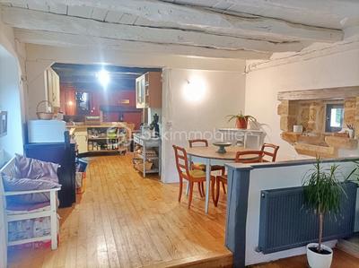 Maison en pierre - 147 m² - 7 pièces