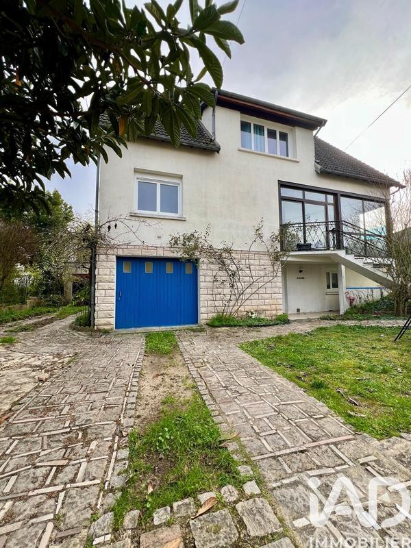 Maison - 191 m² - 8 pièces