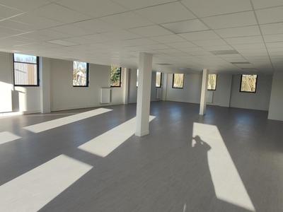 Bureau - 309 m² - 1 pièce