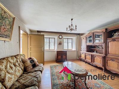 Maison - 212 m² - 7 pièces