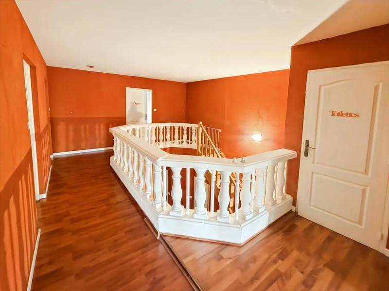 Maison de village - 257 m² - 11 pièces