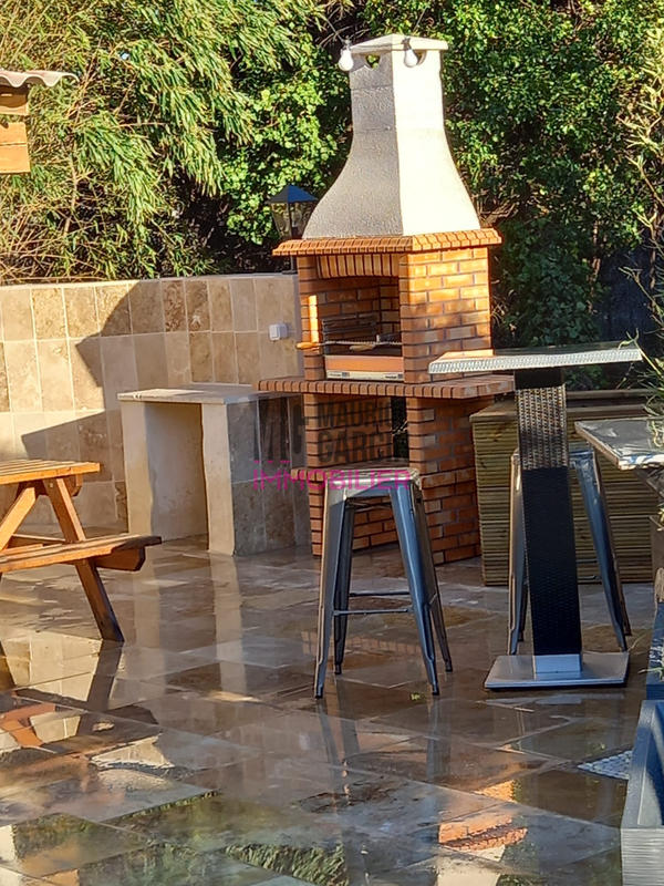 Mas - 376 m² - 15 pièces