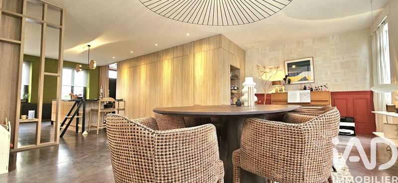 Maison de ville - 200 m² - 7 pièces