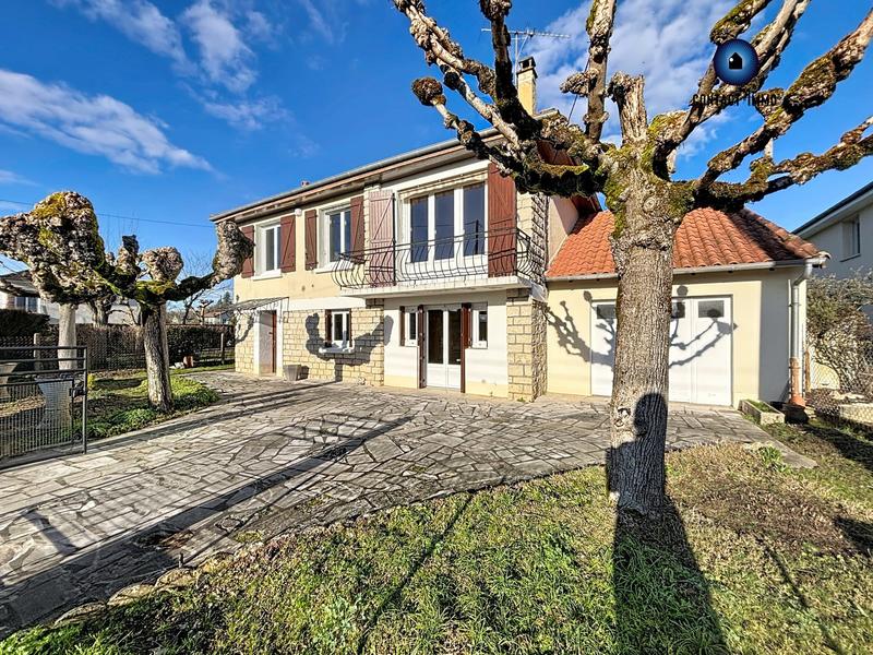 Maison ancienne - 94 m² - 4 pièces