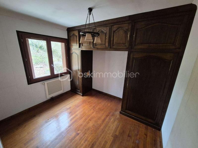 Maison traditionnelle - 87 m² - 5 pièces