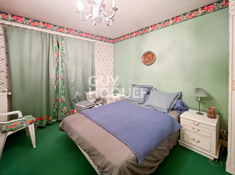 Maison - 311 m² - 13 pièces