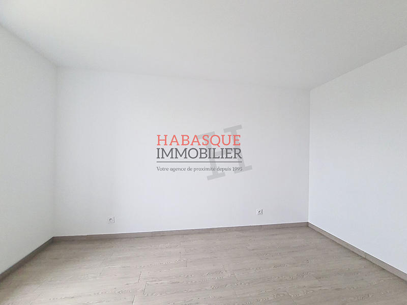 Maison - 127 m² - 8 pièces