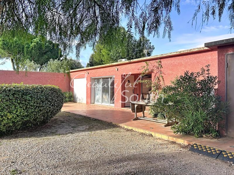 Villa - 354 m² - 6 pièces