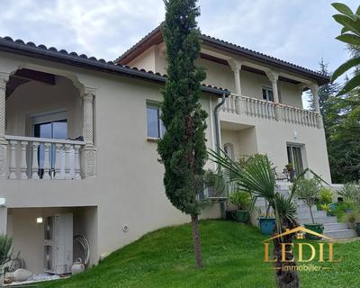 Maison d'architecte - 205 m² - 7 pièces