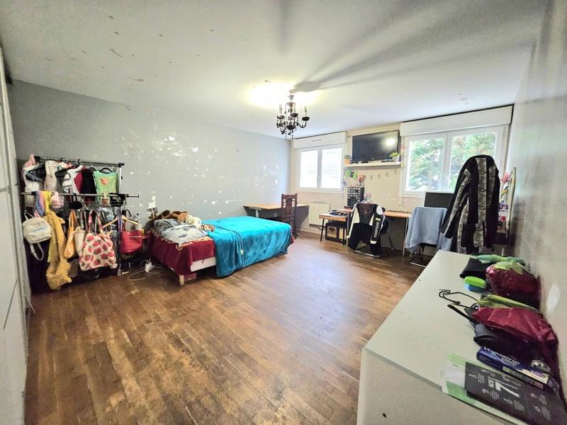 Maison - 195 m² - 7 pièces