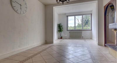 Maison - 94 m² - 5 pièces