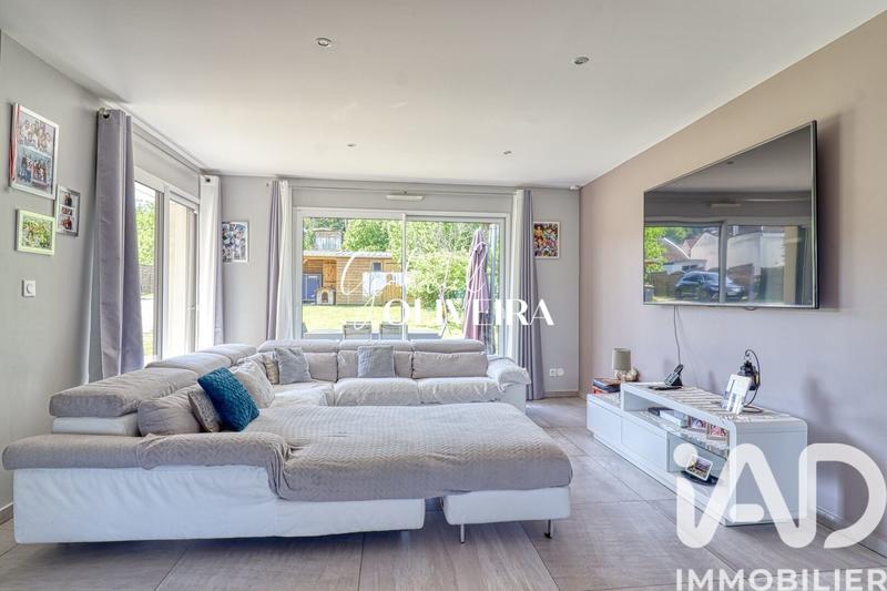 Maison - 210 m² - 7 pièces